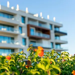 Shantivillas Appartement